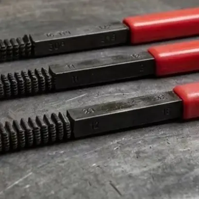 External Thread Repair Tool Set 3 Files + 3 Handles 215mm Red Steel for Seamless Thread Restoration External Thread