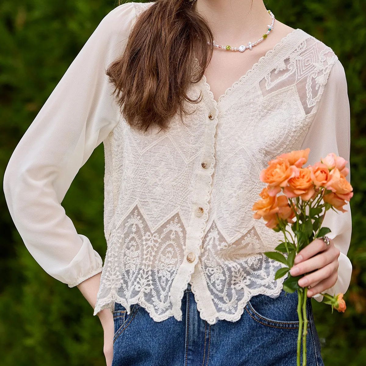 LOUIS YAO Sweet Lace V-neck Cardigan 2025 Autumn Women's Shirt Woven Non Elastic Embroidered Single Breasted Long Sleeved Shirt