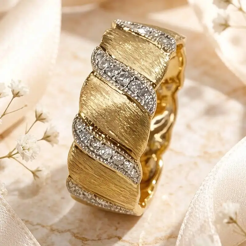 Huitan Zweifarbiger Damenring mit glänzendem CZ-Edelstein, modisches Party-Accessoire, edle Hochzeit, Verlobung, vielseitiger eleganter Damenschmuck