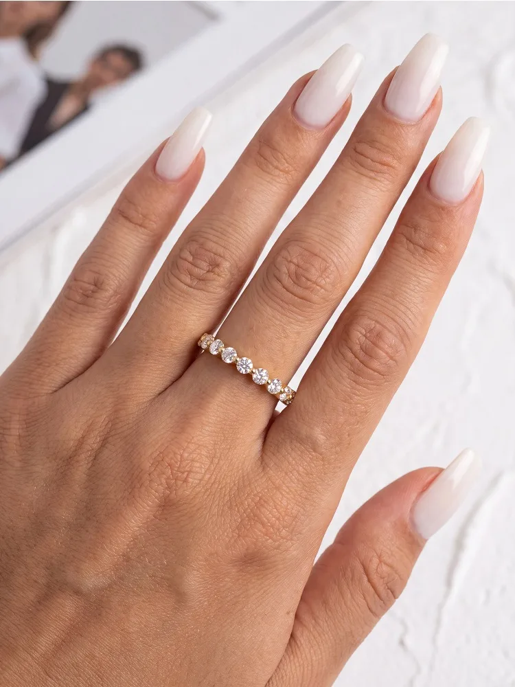 Eleganter, modischer 925er Sterlingsilber-Ring mit echtem Moissanit-Diamanten (2 mm, rund) für Damen, luxuriöser, hochwertiger Schmuck für Partys. – Detail 3