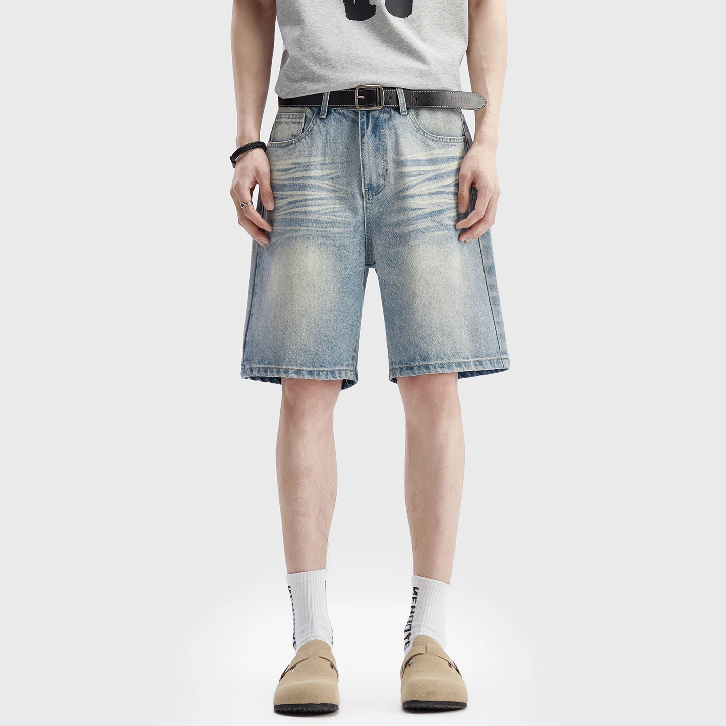 

2026 summer brand American retro high street Pleated men's straight denim shorts baggy jeans y2k mid-waist full length jorts