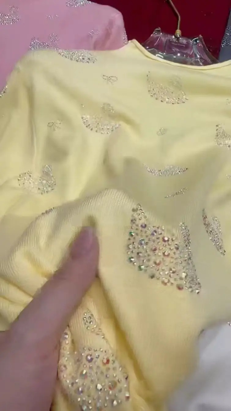 신상 반짝이는 다이아몬드 핫 드릴링 슬림핏 스웨터 여성 가을 겨울 이너 니트웨어 탑 니트 풀오버 여성 의류