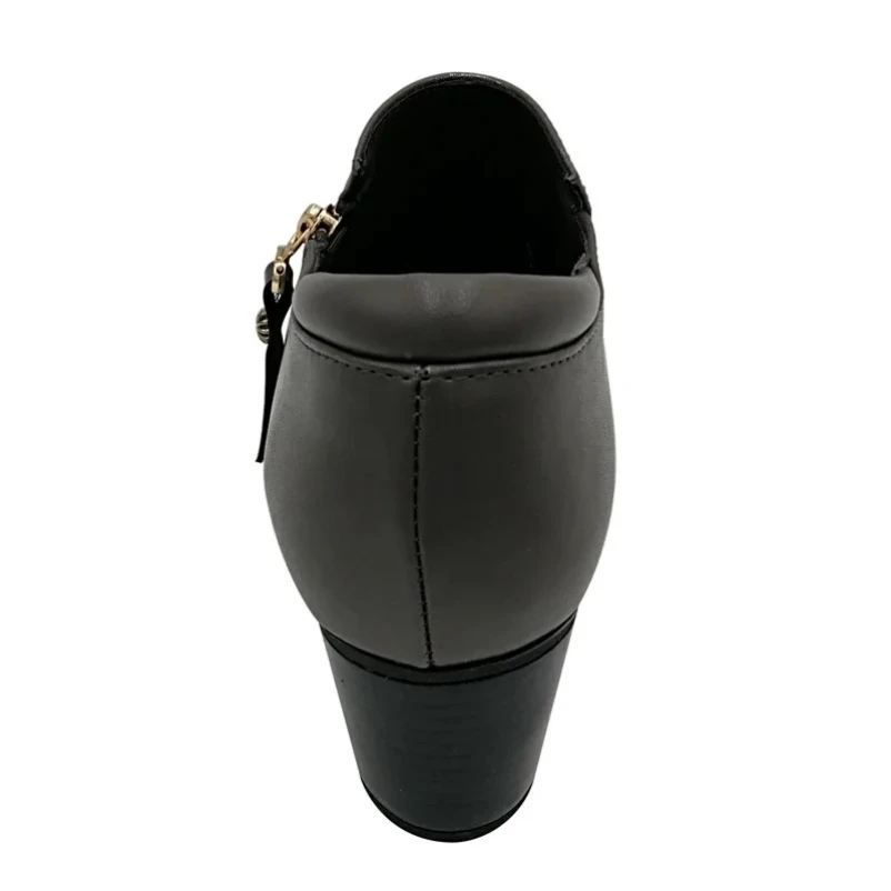 أحذية جلدية أصلية لربيع وخريف أحذية فردية جديدة ذات فم عميق من جلد البقر سميكة مع مقاس كبير 35-42 من الأحذية