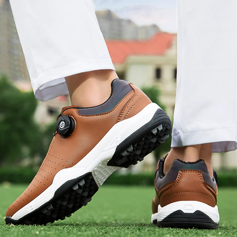 Sepatu Golf Mewah Bernapas Pria Nyaman untuk Olahraga Golf Tanpa Paku di Luar Ruangan, Sneakers Latihan Anti Selip Tahan Air untuk Berjalan