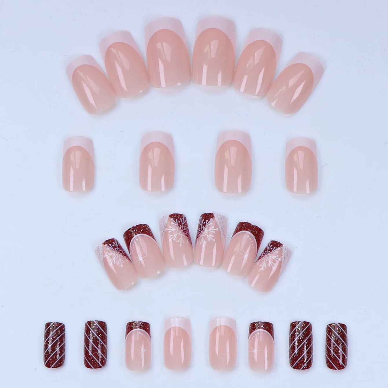 24 قطعة من الأظافر الصناعية المربعة القصيرة، تصميم ندفة الثلج الوردية، أظافر تغطية كاملة لامعة حمراء، أظافر أكريليك هدايا عيد الميلاد