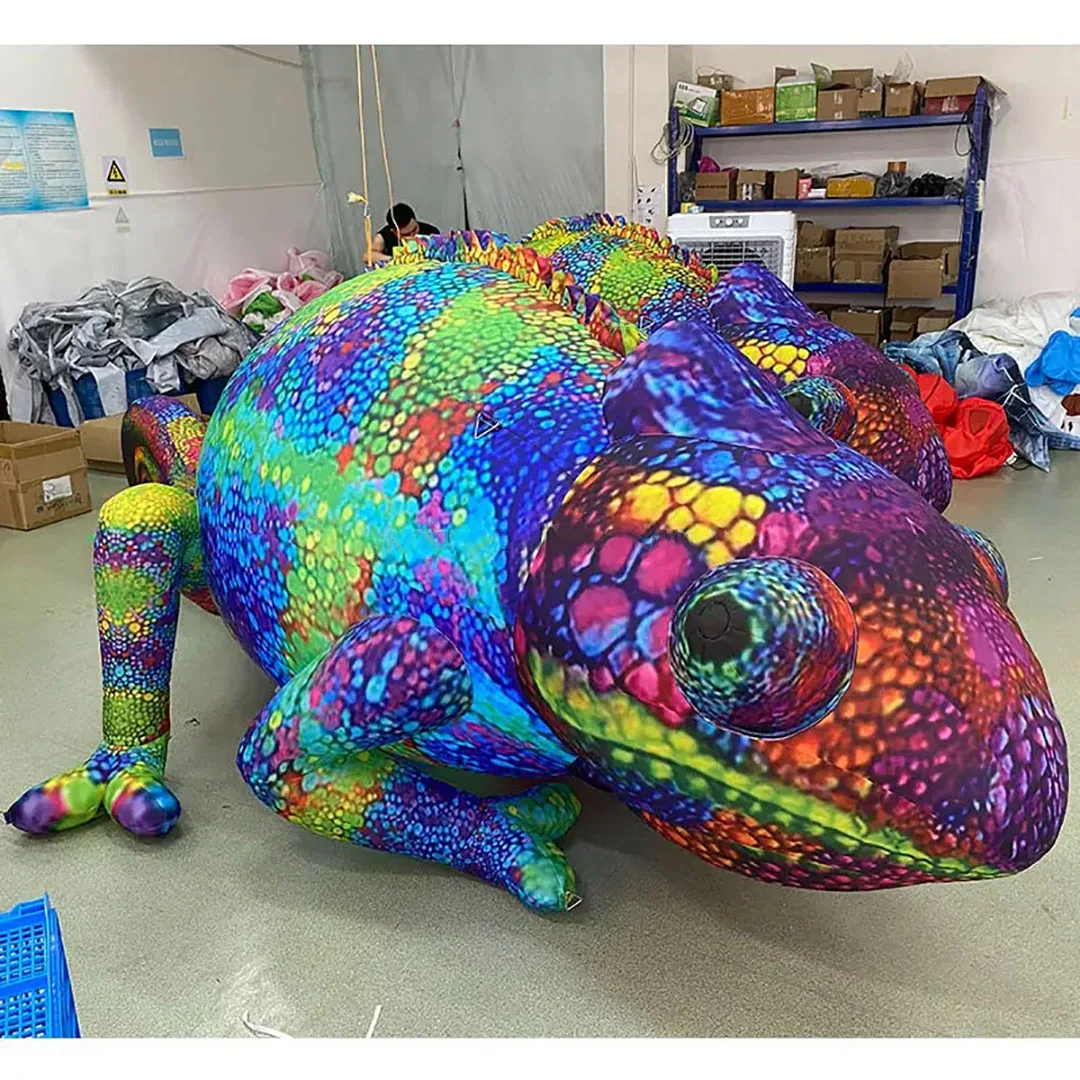 Giant Inflatable Chameleon with White LED Light Air Blow 3D Creative Lifelike Decoration Props for Nightclub Event Advertising