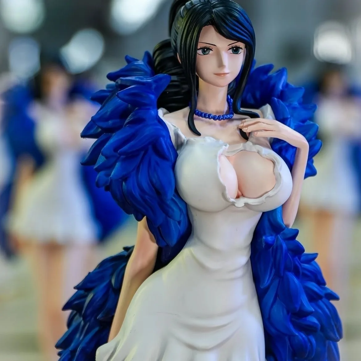 

In Stock 31cm Robin Anime Figure Golden City Series Nico Robin Figures Pvc Collection Model Statue Custom Gift Toys