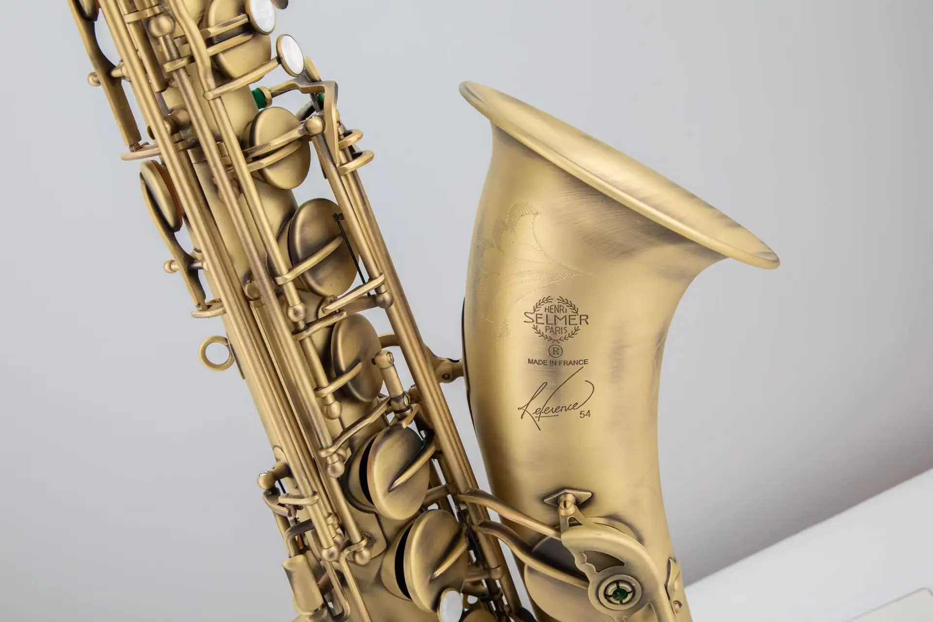 Matte original 54 one to one structure model Bb professional tenor saxophone retro antique copper Tenor sax jazz instrument image 6
