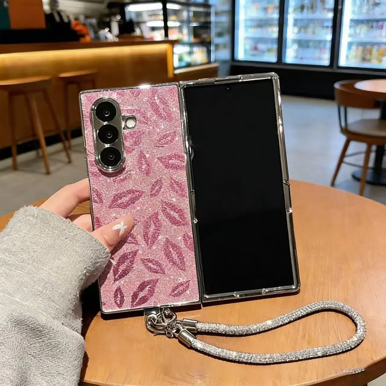 

Luxury kiss lip pattern bling glitter leather plating hard phone case cover with hand strap for Samsung Galaxy Z Fold 7 6 5 4 5G