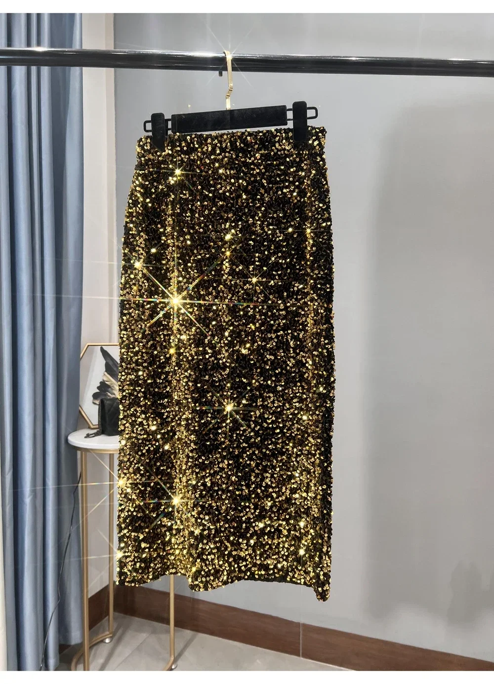 2024 New Thickened French High-waisted Slim, Versatile Mid-length Skirt with Hip Wrap Slit Black Sequin Skirt for Women