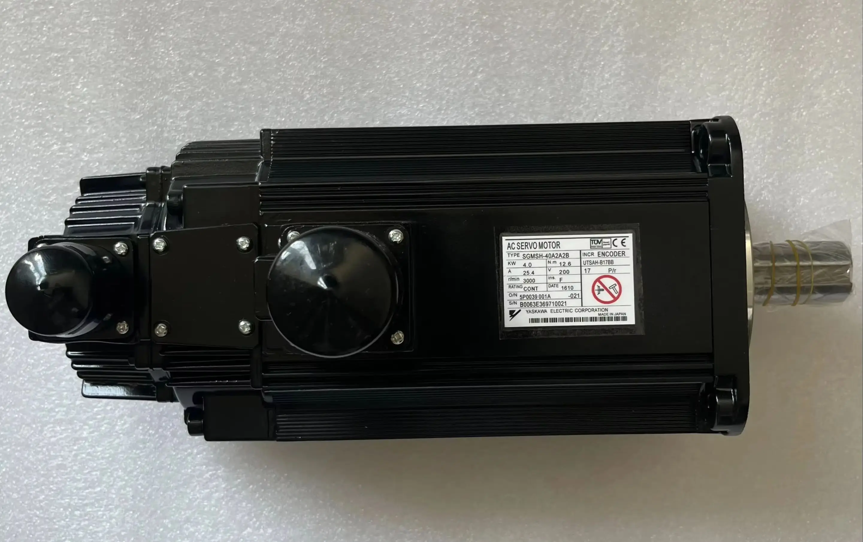 

SGMSH-40A2A2B Servo motor Brand new，SGMSH 40A2A2B Fast shipping，In Stock