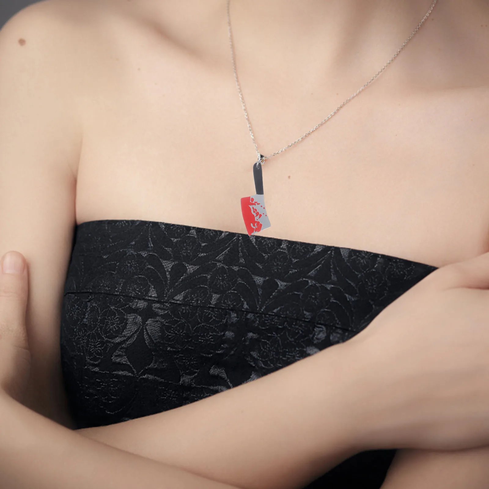 الدموي القاطع قلادة سبيكة الرجال قلادة قلادة أنيقة القوطية كول الشرير ملحق هدية عيد ميلاد سلسلة سترة الهالوين