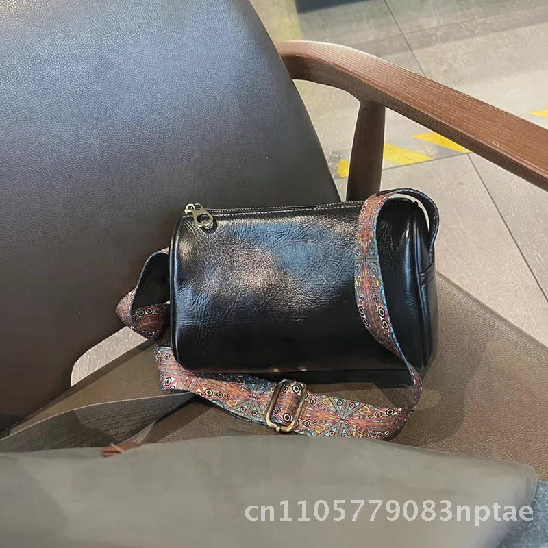2024 Fashion Cowhide Genuine Leather Small Shoulder Crossbody Bag for Women Retro Soft Pillow Style Single Strap All-match