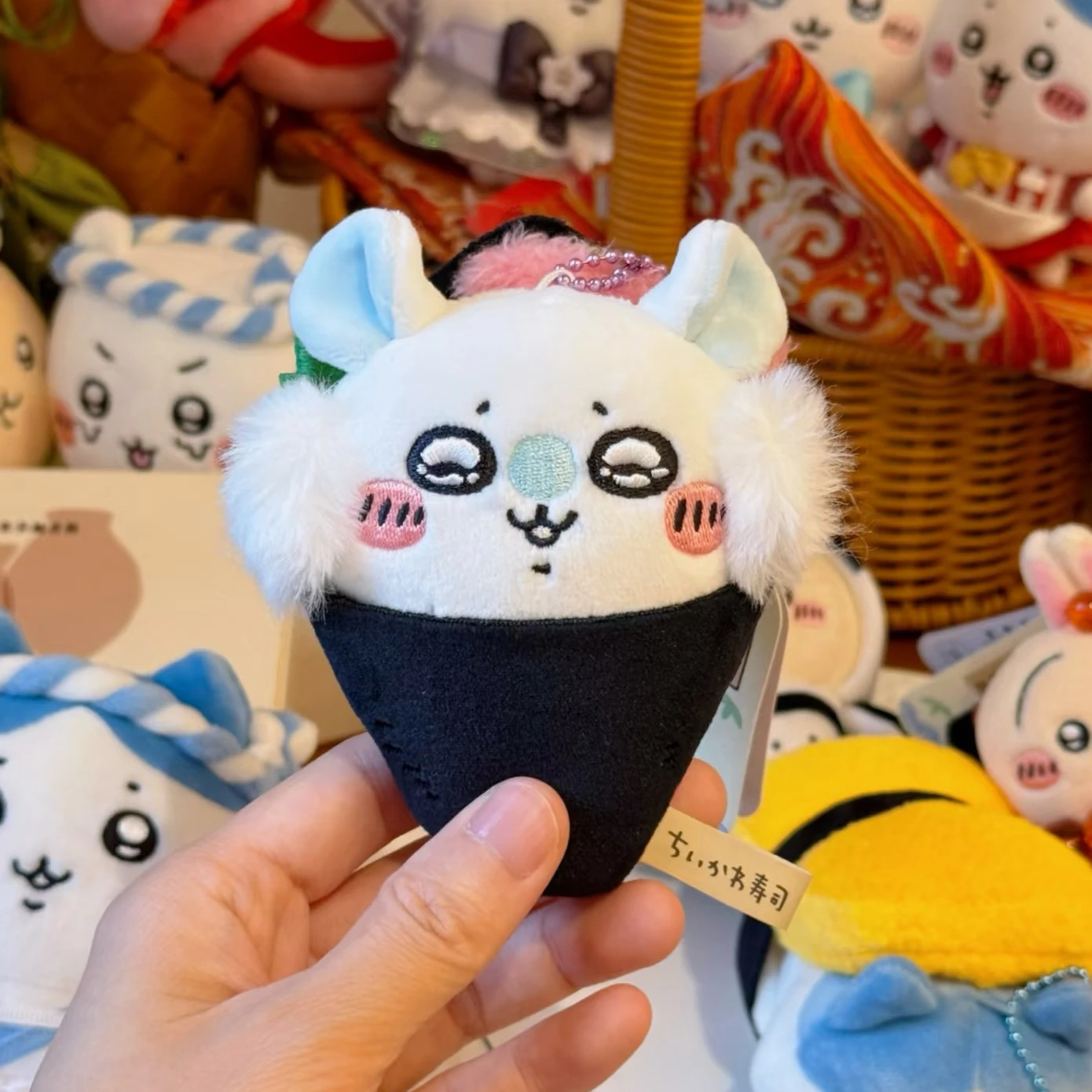 

MINISO Chiikawa Hachiware Суши Мастер Серия Усаги Брелок Кукла Автомобиль Подвеска Мультфильм Милый и Забавный Дать свою подругу