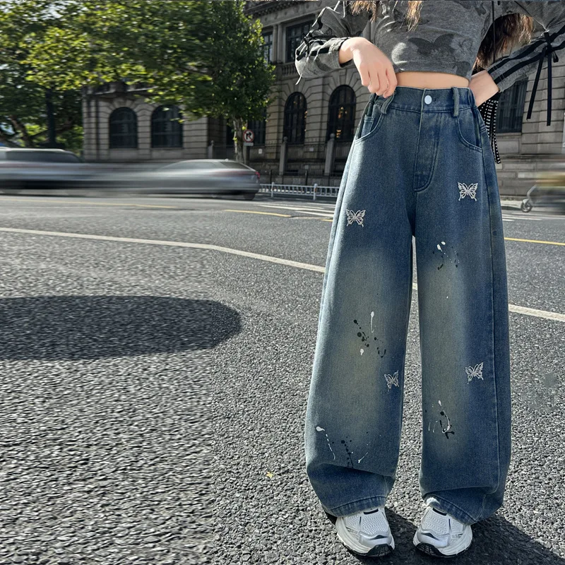 

Широкие брюки для девочек на осень, прямые джинсы среднего размера для детей, стильные и свободные брюки для детей.