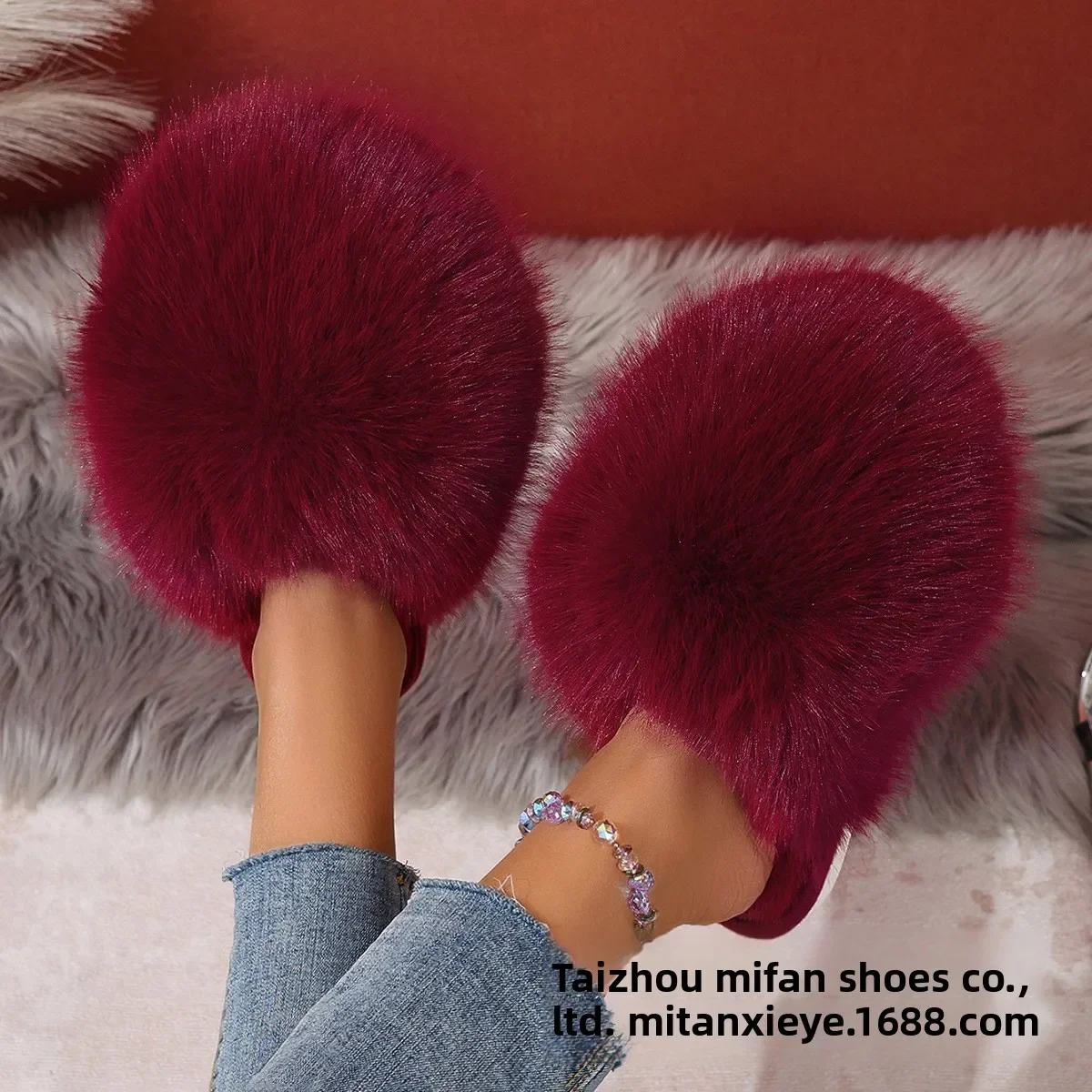 Neue Winter-Damenmode-Fellpantoffeln, Flauschige Niedliche Plüsch-Luxus-Outdoor-Anti-Rutsch-Pantoffeln mit Flachem Boden für Damen – Detail 15