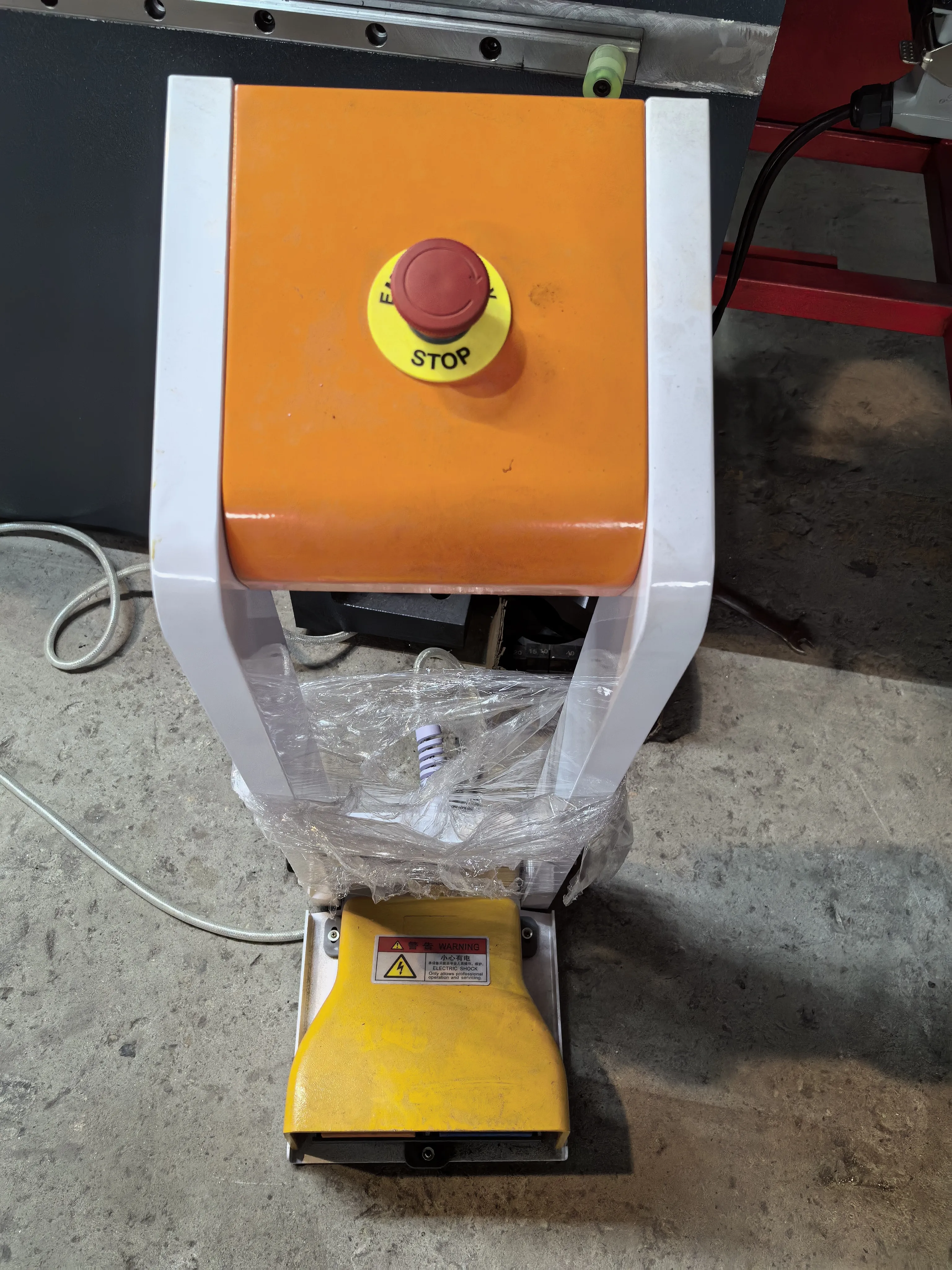 CNC Hydraulic Automatic  Press Brake Bending Machine with DA69T Delem Controller