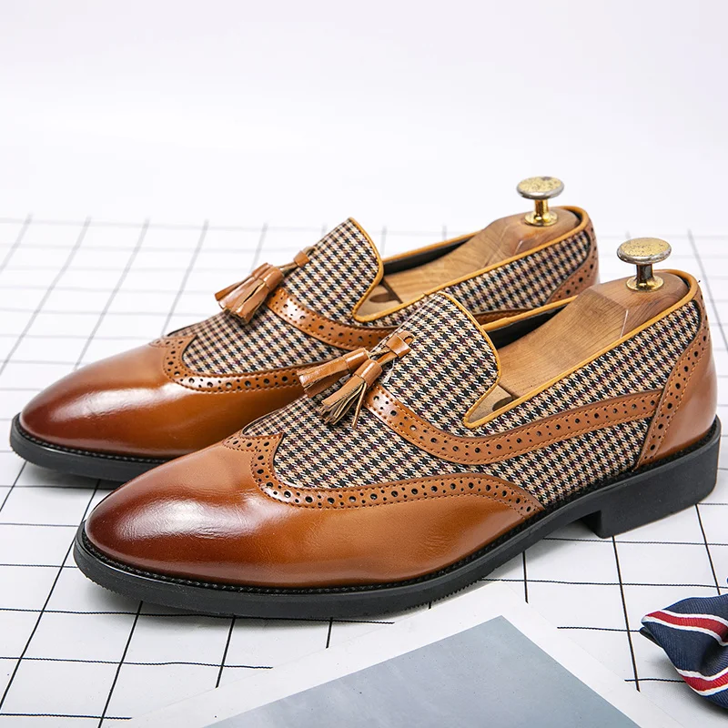 

Retro Brogue Dress Shoes Men Luxury Pointed Brown Formal Shoes Men Tassel Oxford Loafers Man Leather Wedding Shoes Large Size 48