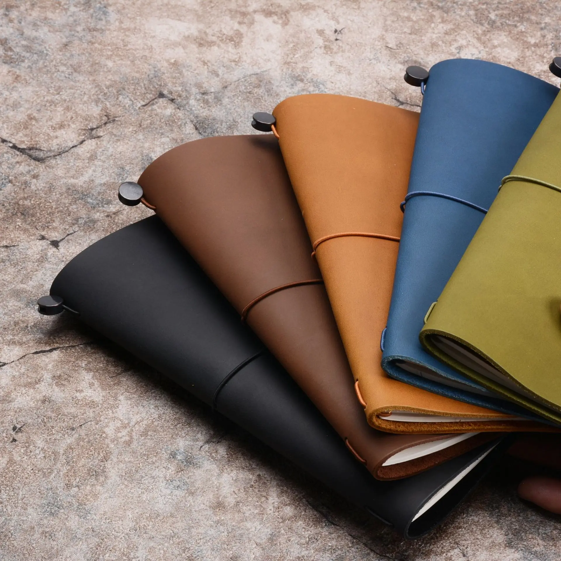 Alice Travel Diary Free Embossing Genuine Leather Notebook Pure Color Cowhide Diary Planner Handmade Traveler Journal Sketchbook