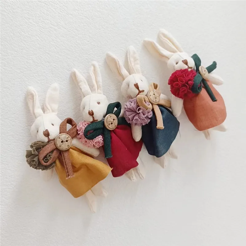 1 Piece 5*11 CM New Handmade Fabric Rabbit Doll Brooch Cute Corsage Girl Accessories Cartoon Pin Perfect Match Single Product