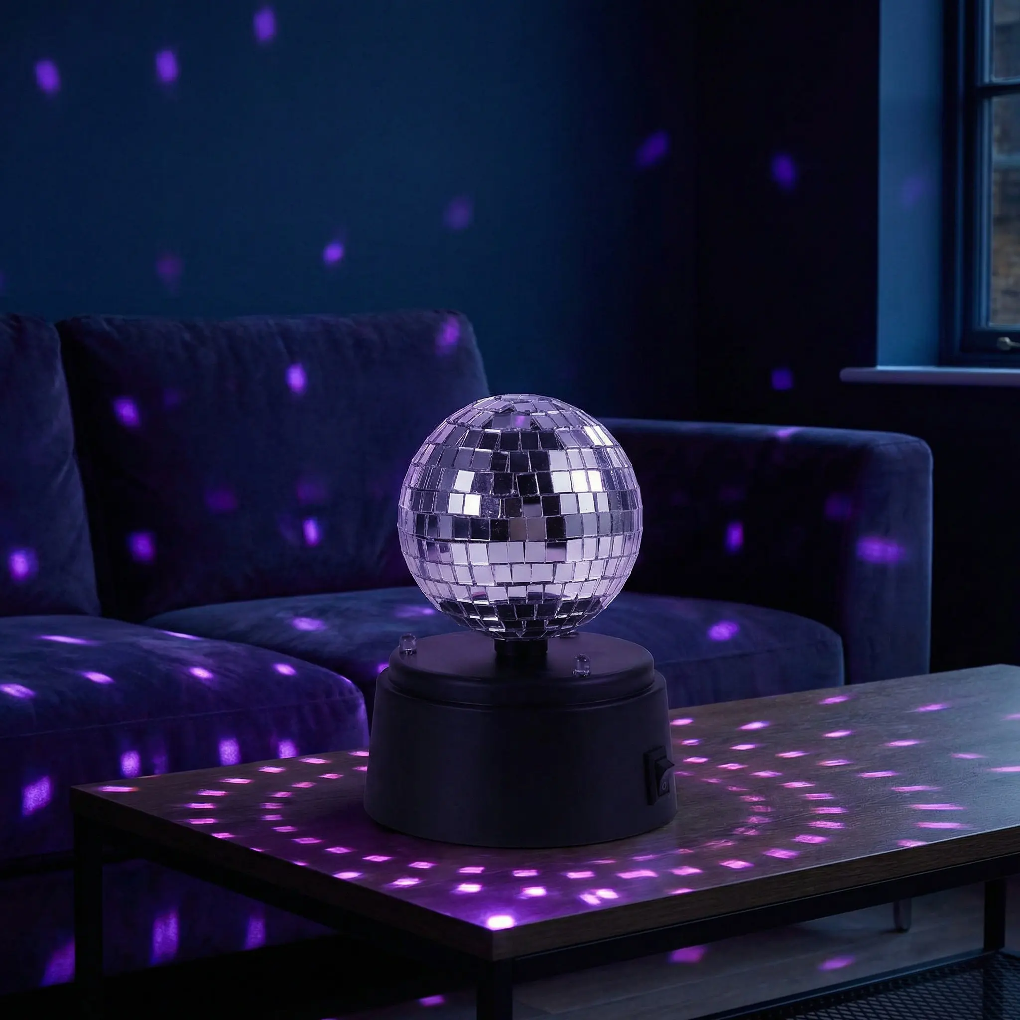 Desktop light Glass Mirror Reflection Rotating LED Strobe Ball for Ktv Bars Private Rooms Portable Battery Powered Outdoor