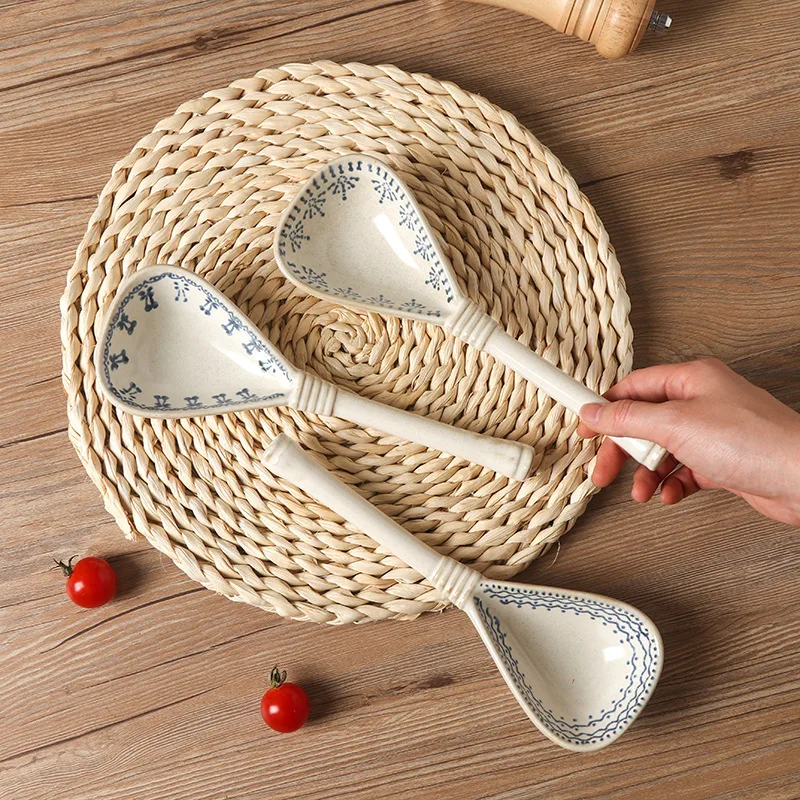 

Japanese Style Blue and White Long Handle Spoon Coarse Pottery Soup Spoon Household Soup Eating Ramen Creative Large Soup Spoon