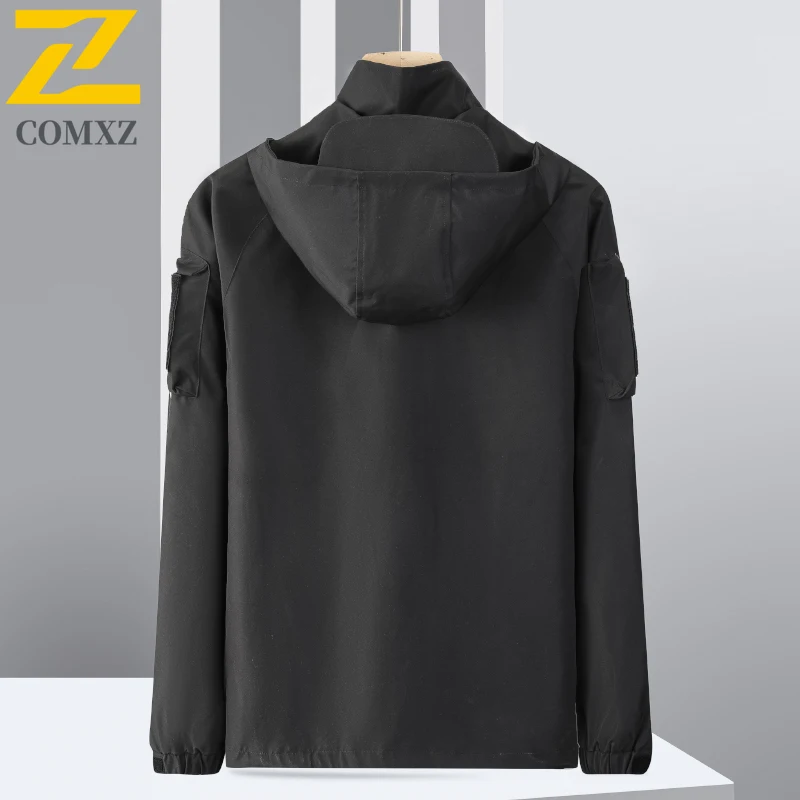 Outdoor Sports Jacket Men's high quality Fashion Badge Zipper Pocket Waterproof Windbreaker Autumn New Casual Loose Hooded Coat