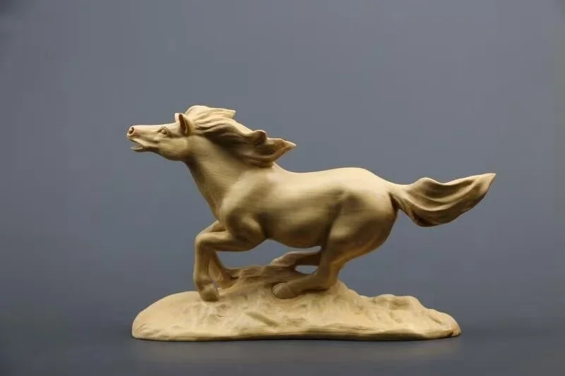 statue-de-mustang-au-galop-sculptee-a-la-main-en-bois-de-buis-chinois