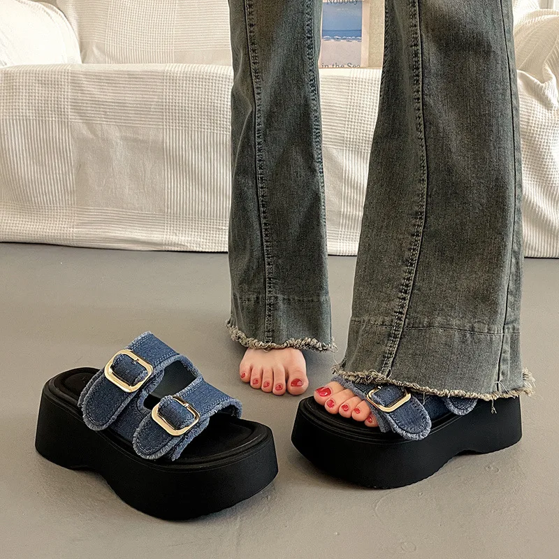 

Platform Muffin Sandals Women's 2024 New Versatile Trend Heightening Denim Slippers Sports Roman Sandals