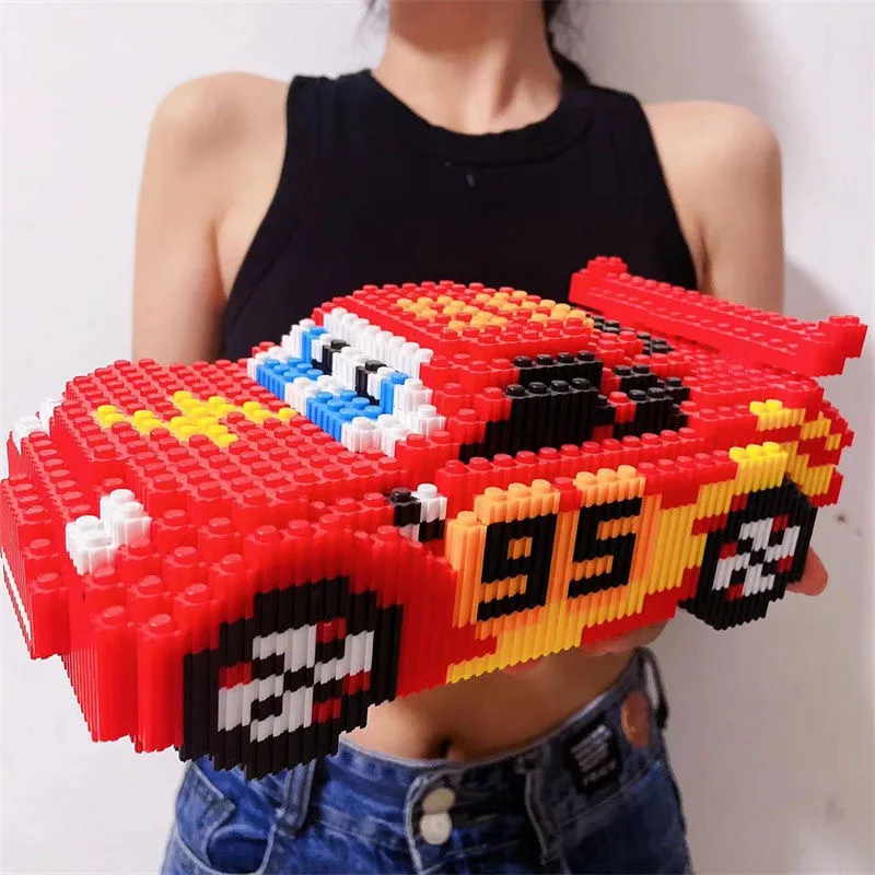 Disney Cartoon Pixar Cars 3 diamentowe klocki zygzak Mcqueen uroczy Model Diy połączenie Mini cegły samochód klocki prezent