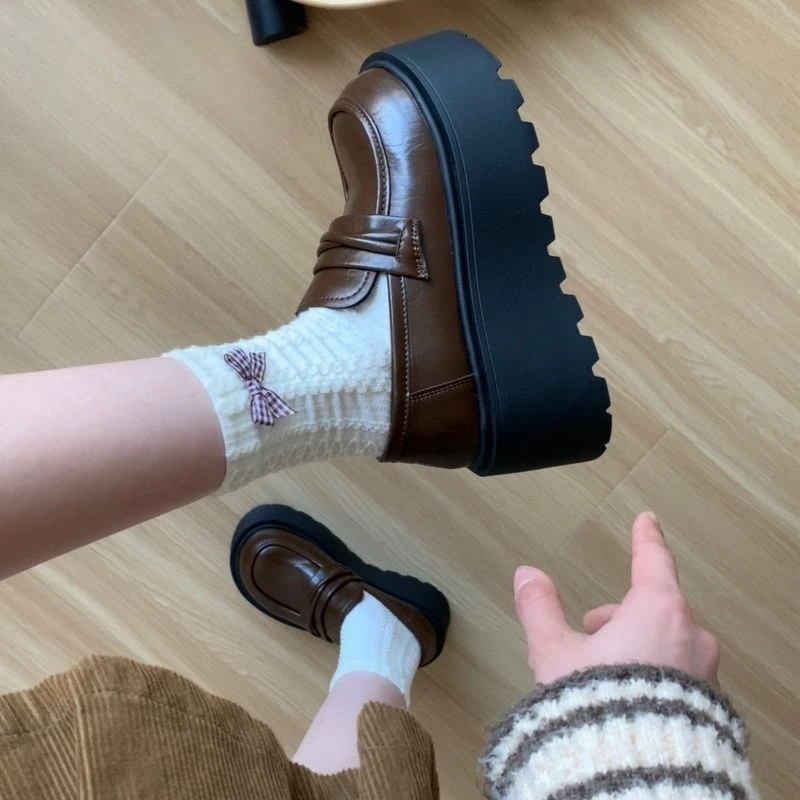 

Women's Platform Loafers Chunky Heel Vintage British Style Height Increasing Leather Flats Spring 2026