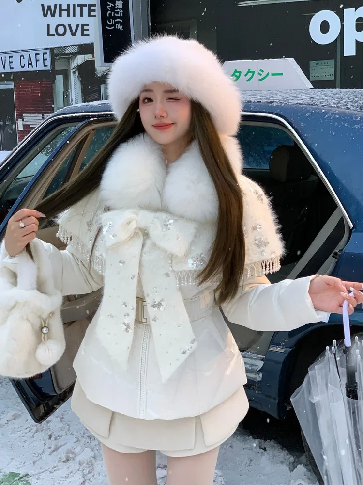 

Pure White Coast Ice Came Heavy Work Fur Collar ort Tassel down Jaet Set Women's Faion Winter Warm Zipper Two-Piece...