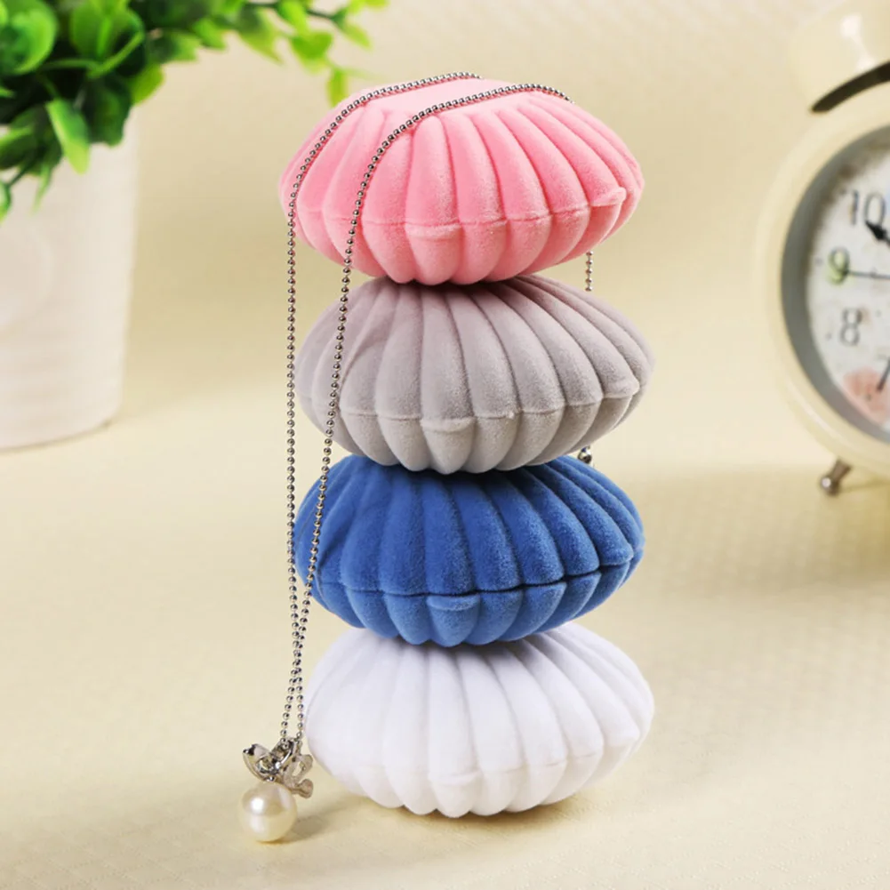 Shell Shape Velvet Jewelry Box Lovely Wedding Engagement Boxes For Earrings Necklace Bracelet Display Gift Container Wholesale