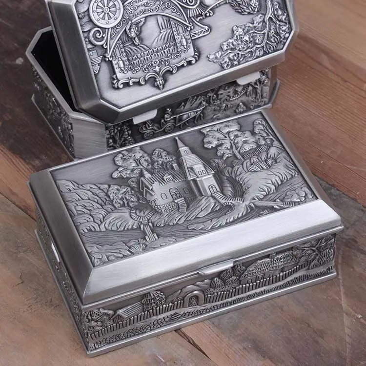 European Antique Jewelry Box, Metal Tin Retro Classic Creative Jewelry Box, Necklace Bracelet Watch Storage Box