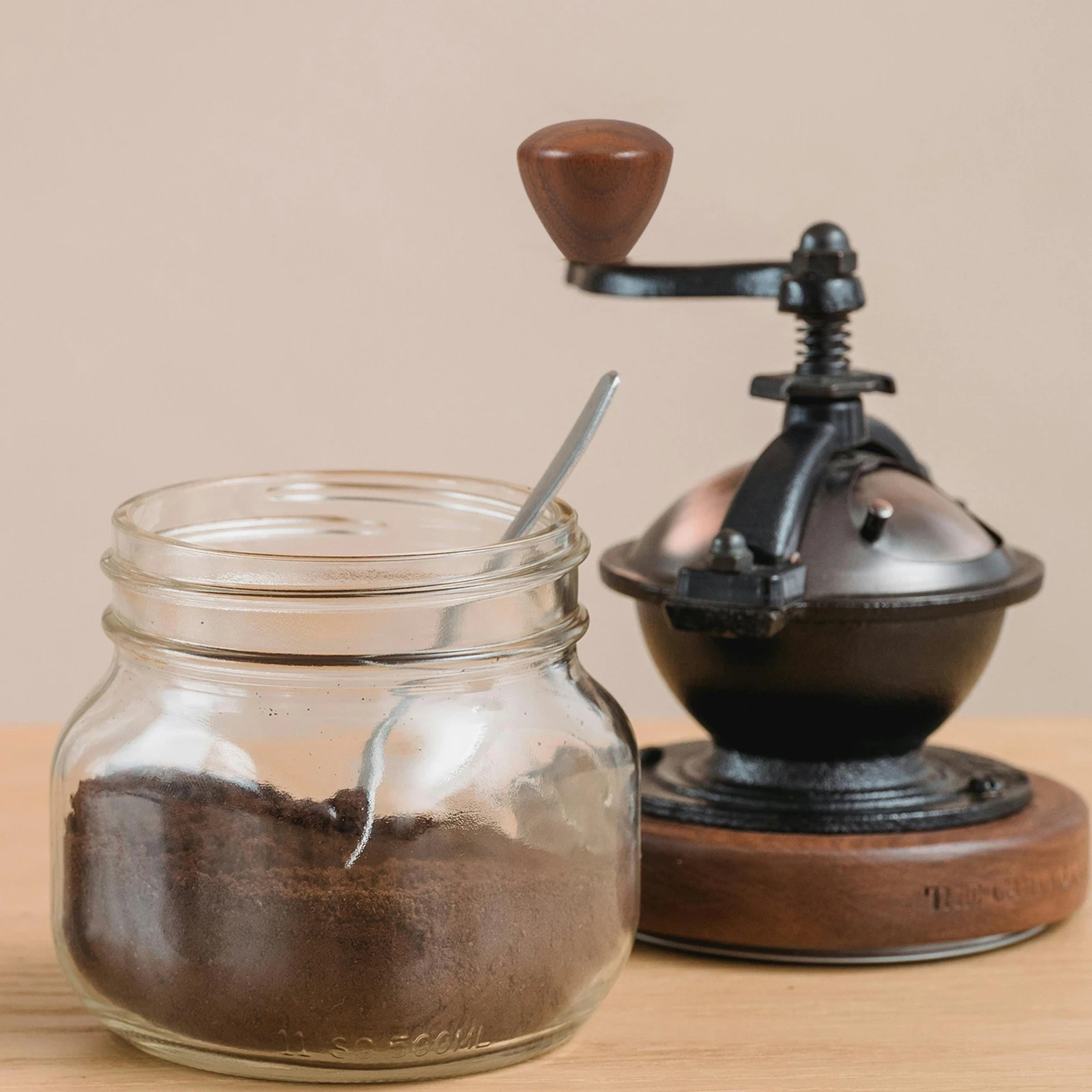 

Manual Coffee Grinder Wood Comfortable Grip Home Espresso Small Burr Bean Grinders Wooden Handle Detachable Knob Manual