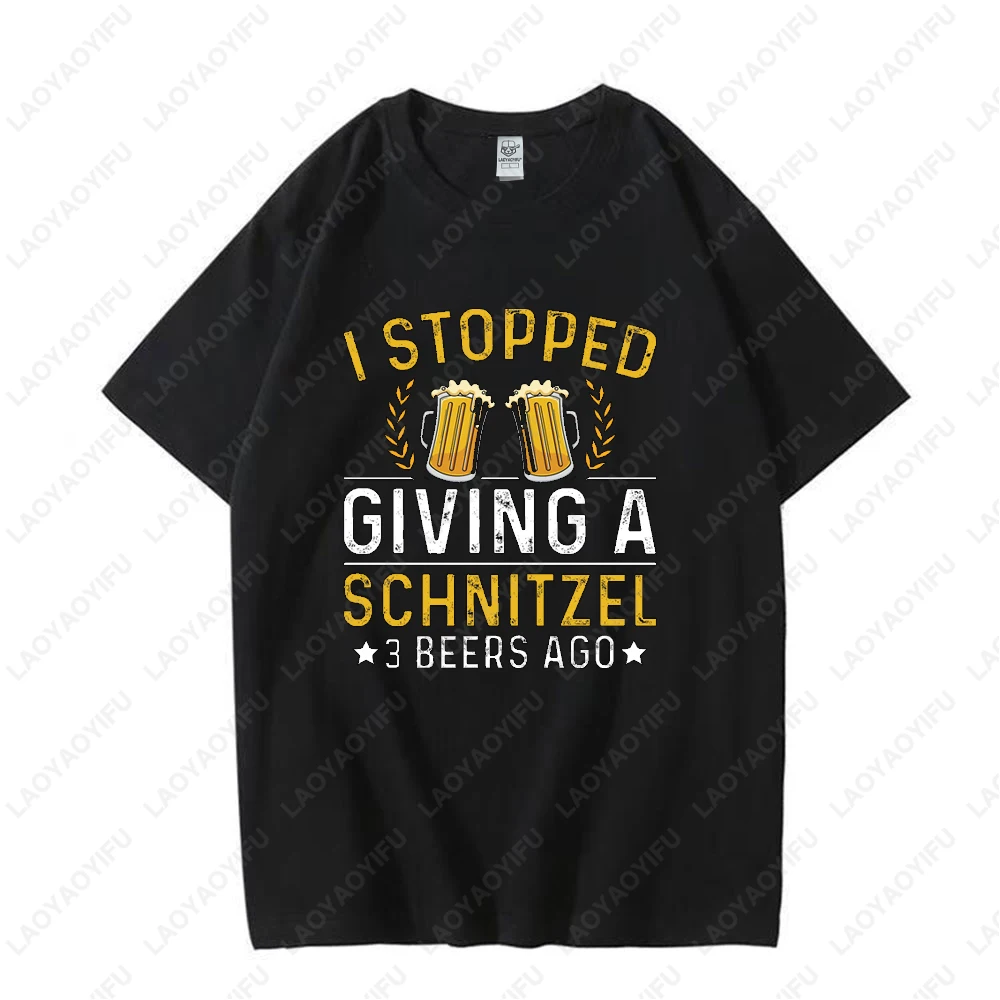 Ich habe einen Schnitzel mit einem 3-Bier-Mitglied gestopft. Grafik-T-Shirts. Das Münchner Oktoberfest Deutschland Grand Party-T-Shirt für Männer und Frauen aus Baumwolle