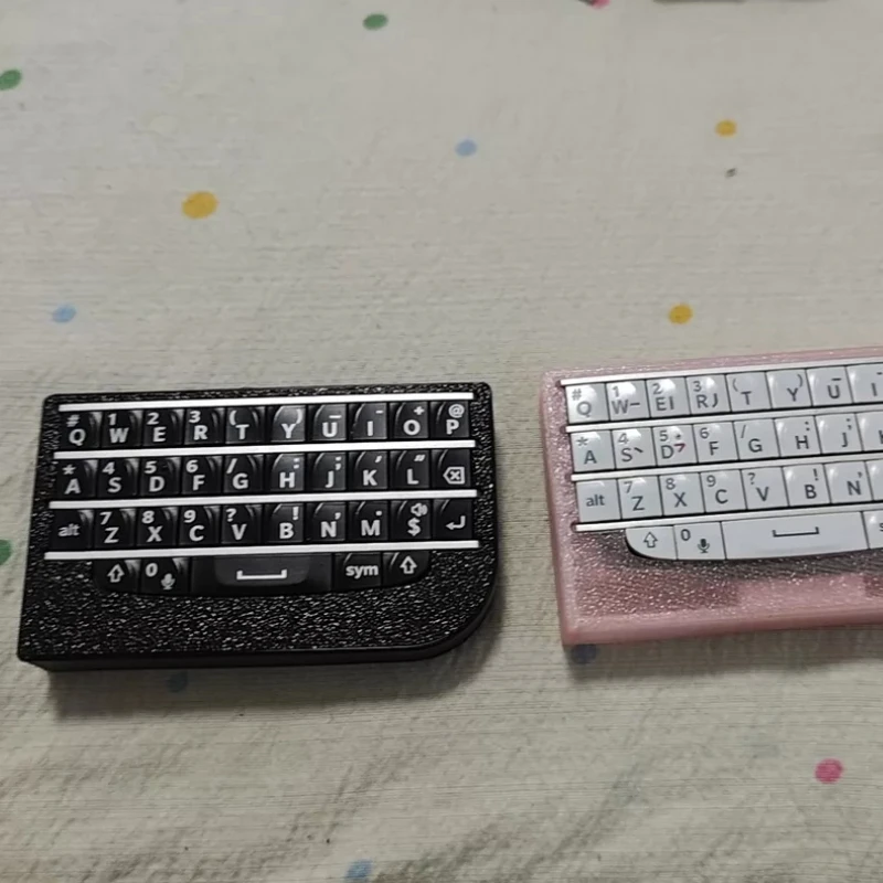 

Blackberry Q10 Mini Keyboard Costom 3D Printed Shell Bluetooth BlackBerry Q10 Keyboard Panel 450mAh Battery Keyboard Accessories