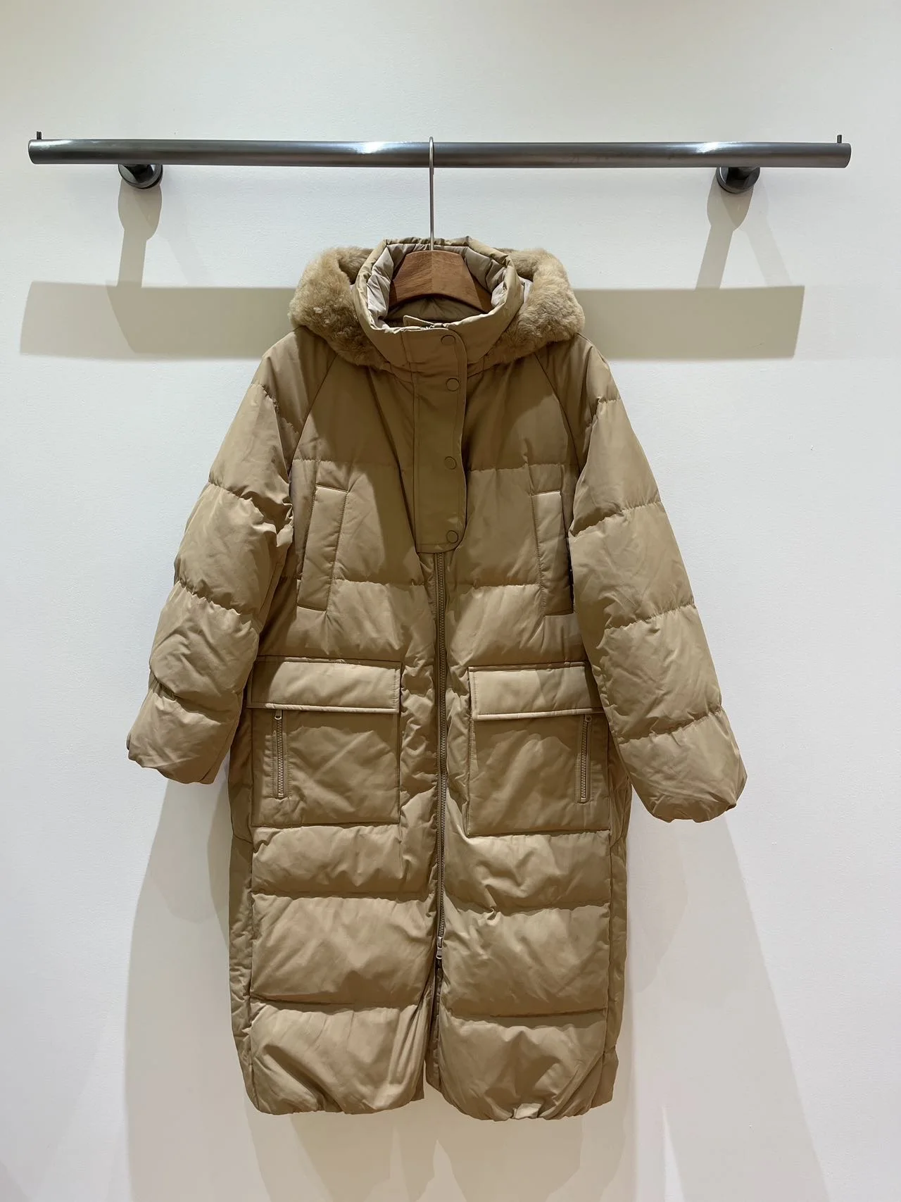 2026 Winter New High-Quality Fashionable Casual Goose Down Jacket For Women With Detachable Lambswool Hat