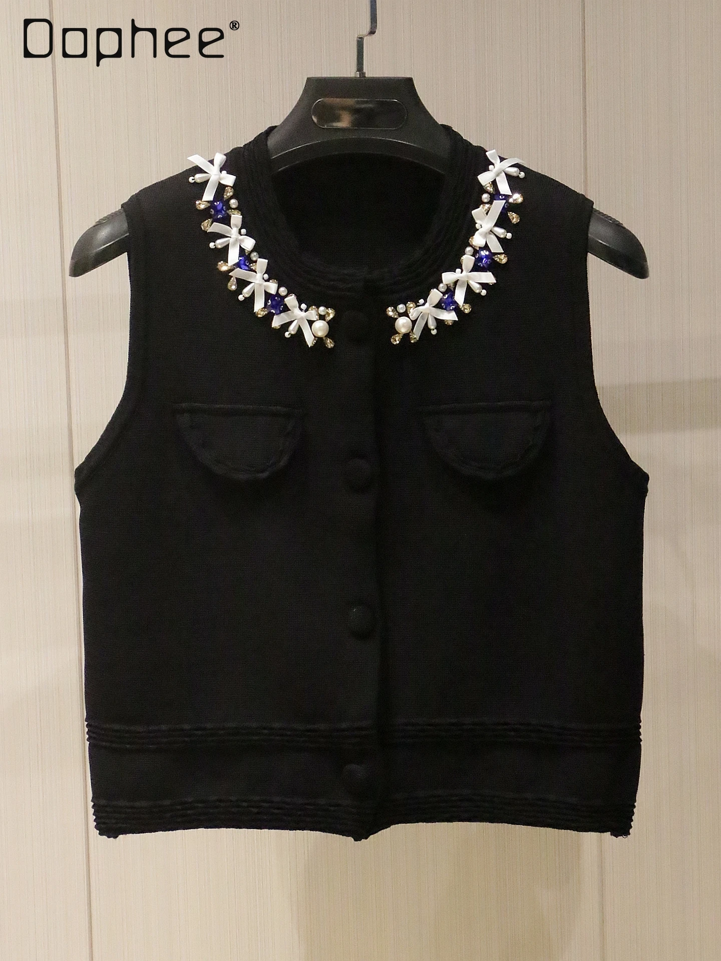 

High End Heavy Industry Beaded Round Neck Single-breasted Sleeveless Vest Summer New French Temperament Celebrity Slim-fit Tops