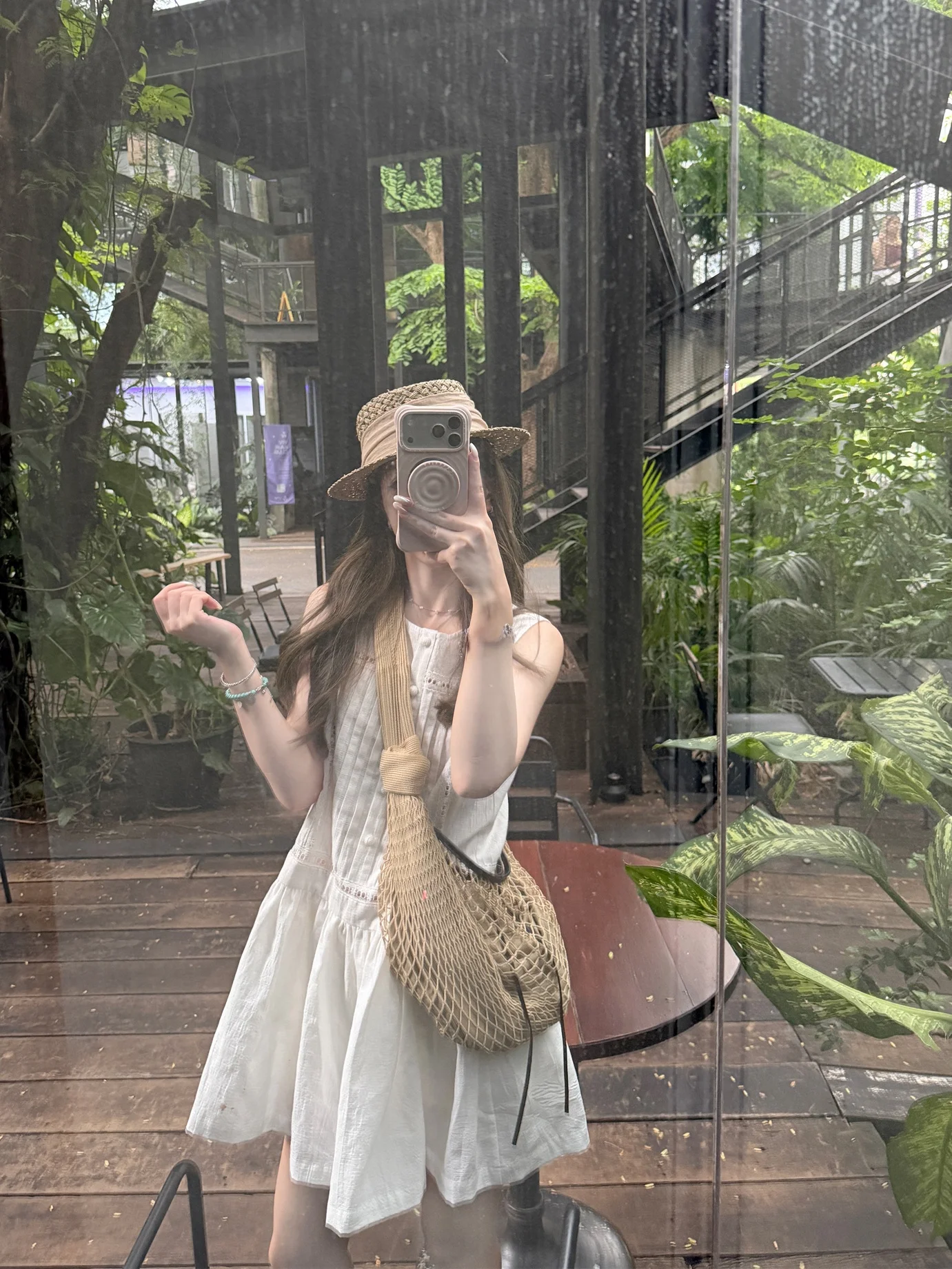 

Asheronline White Spliced Dress Spring Sweet Korean Style Strapless round Neck Sleeveless Casual Design Casual Cotton Dress
