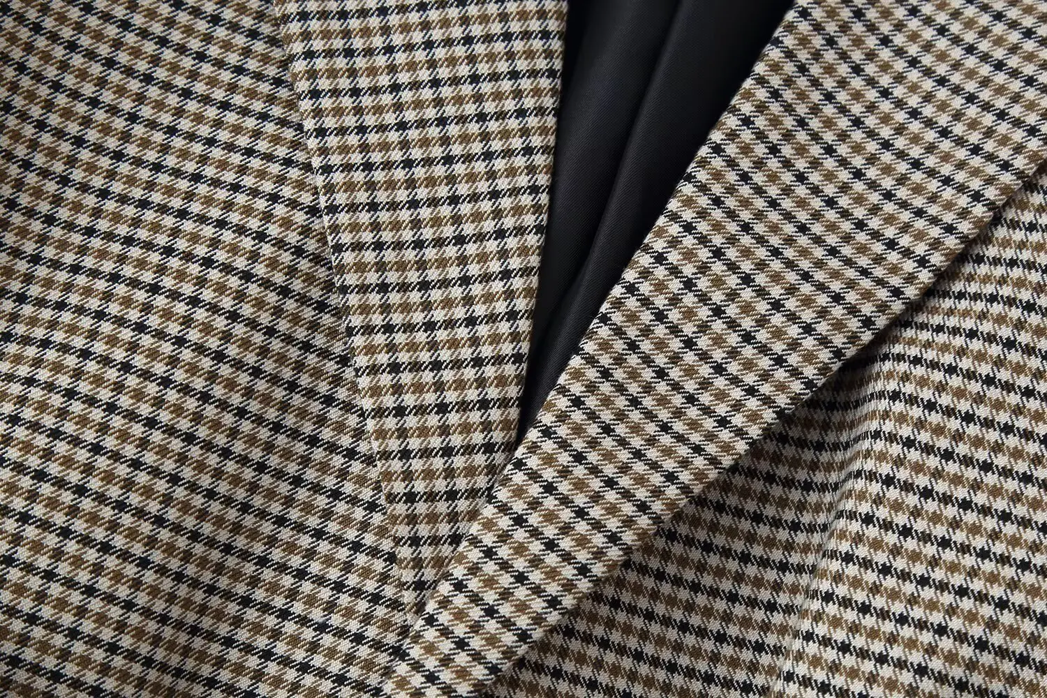 2025 Nordic style niche houndstooth suit jacket shorts temperament suit new commuter style long-sleeved women