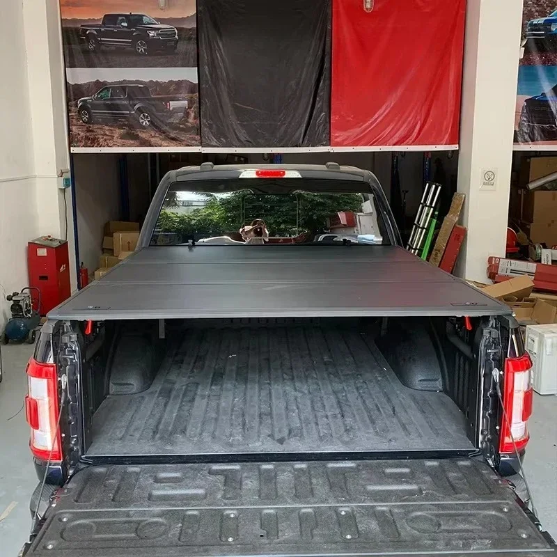 Direct Manufacturer Lockable Tonneau Cover for Isuzu Rear Lid Truck Bed Tonneau Cover