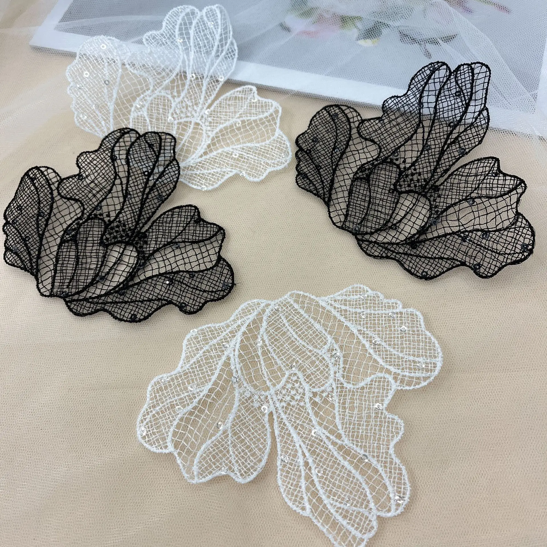Acessório de Véu de Casamento DIY: Peça de Renda Floral Pesada com Lantejoulas e Fio de Arame