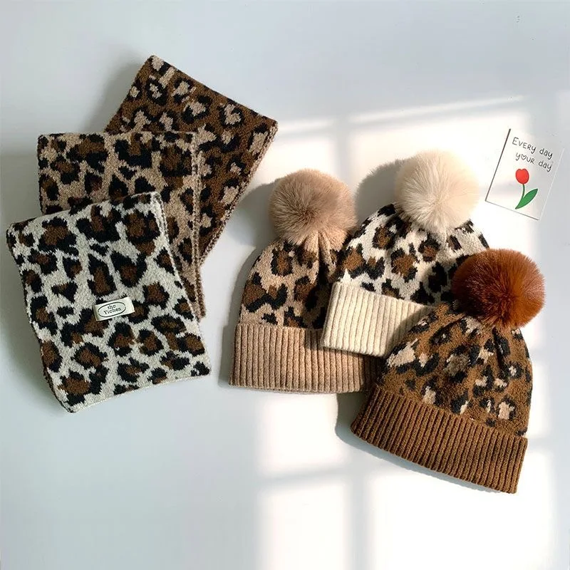 Children's two-piece set of baby hats autumn and winter new retro leopard print warm scarf hat windproof baby scarf