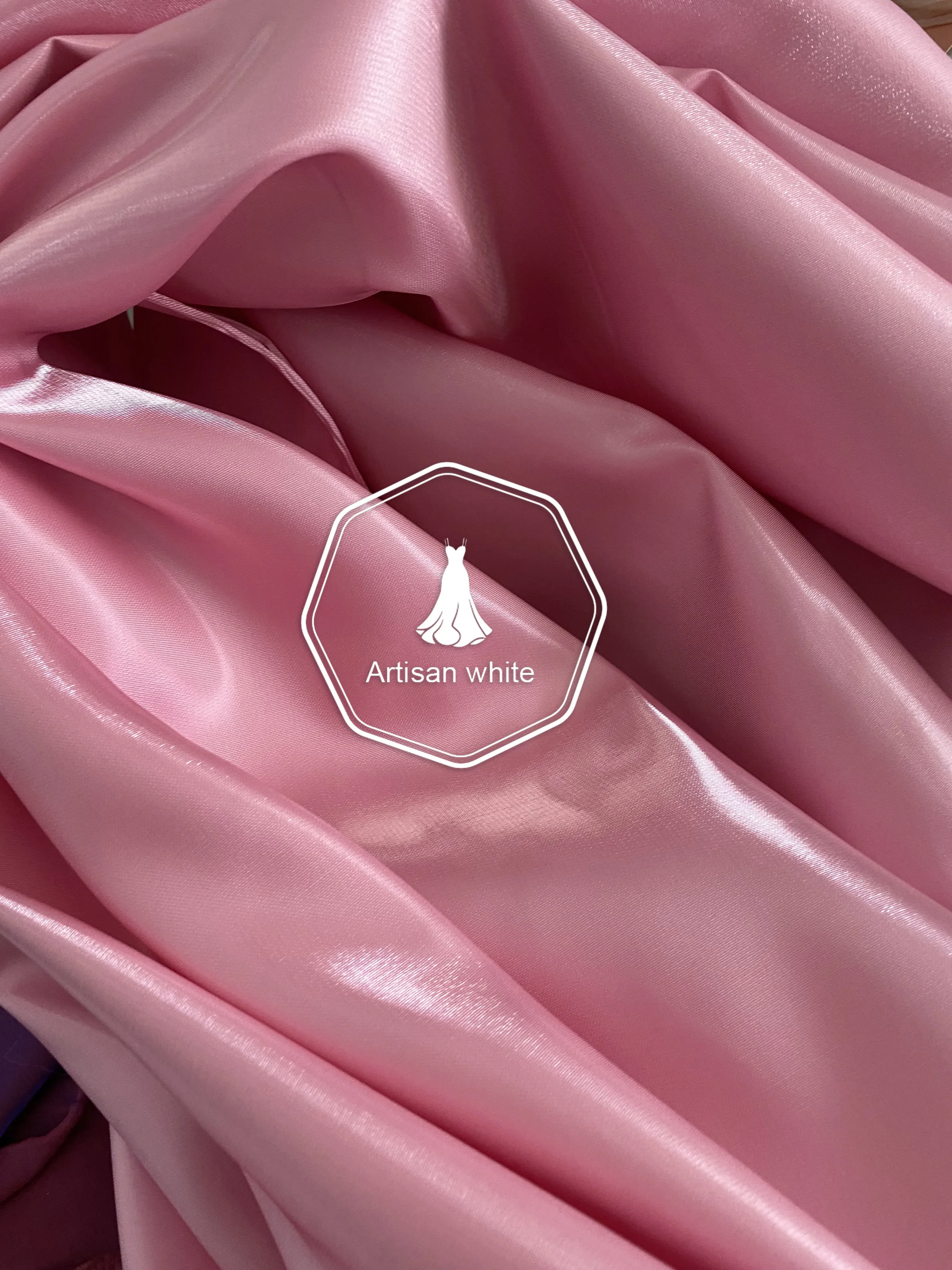 111 kleuren hoogwaardige kristallen zijde vloeibare satijnen stof, natuurlijk reflecterend, gebruikt voor trouwjurken, designerkleding