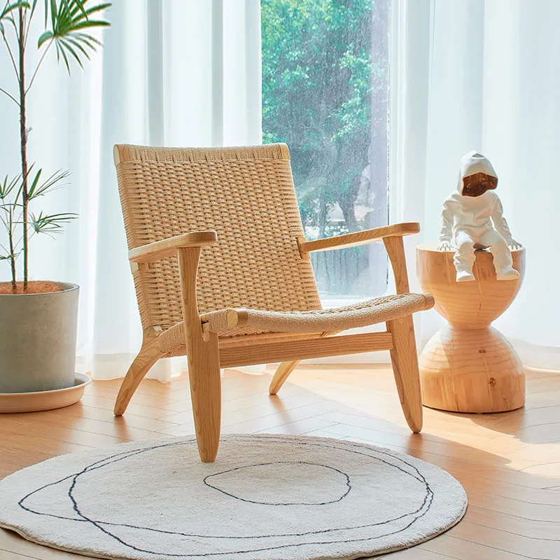 

Скандинавский одиночный диван-кресло из ротанга, кресло для отдыха, кресло со спинкой из массива дерева, балкон, журнал B & B, ваби говорит, ветровая мебель ins