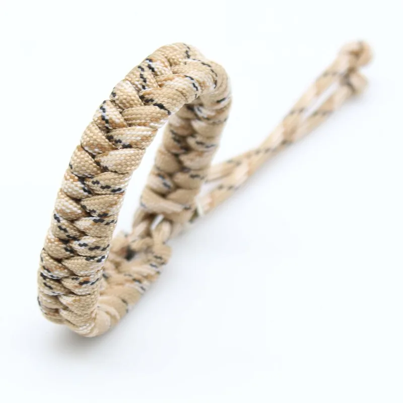 Pulsera de Paracord tejida a mano, tamaño ajustable