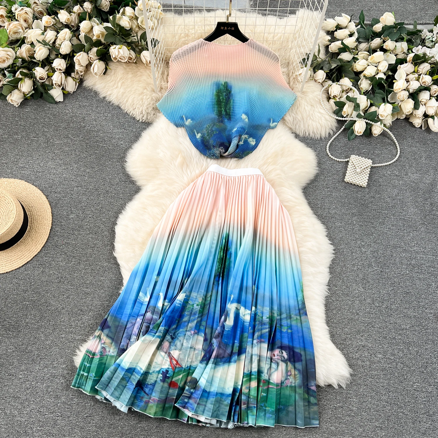 Two Piece Skirt Set Wrinkle Printed Short Sleeved t-shirt Long Pleated Skirt Two Piece Set Outfit Women