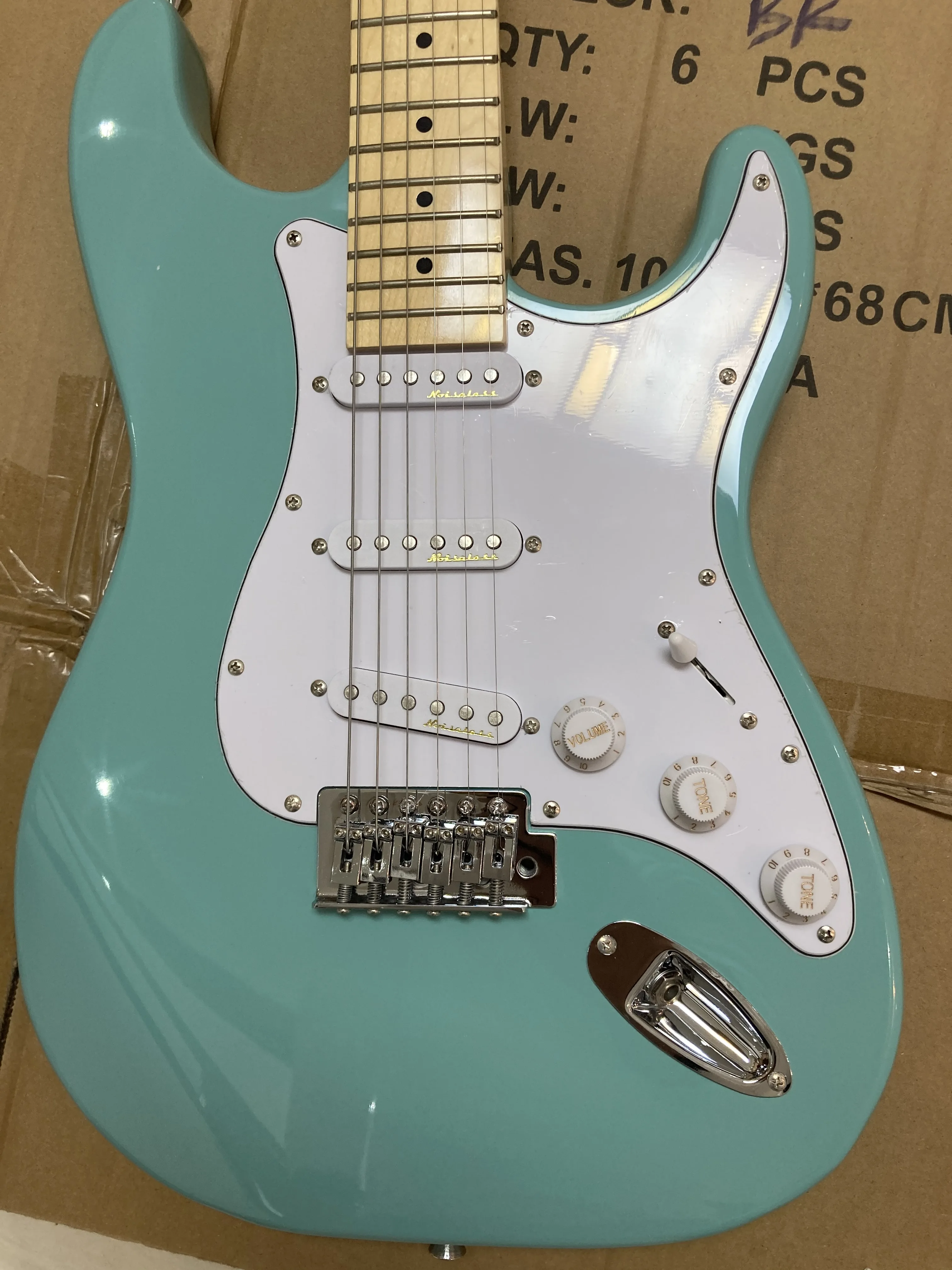 High quality electric guitars in stock, classic colors, guaranteed quality, can be shipped quickly