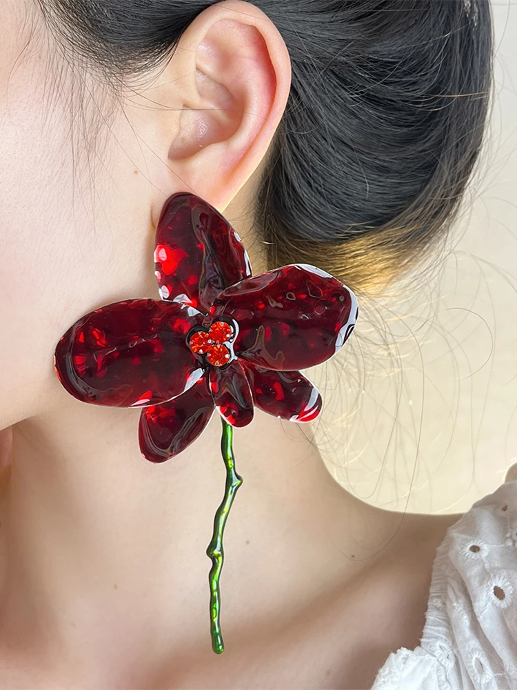 HUANZHI Red Large Flower Exaggerated Oil Dripping Enamel Chunky Earrings for Women Girls Green Stem Spanish Alloy Jewelry Gifts